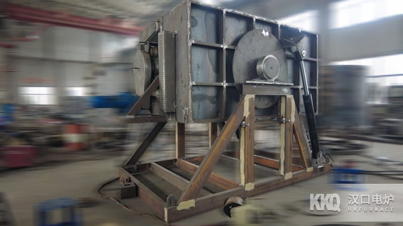 鋰電池材料焙燒爐生產現(xiàn)場
